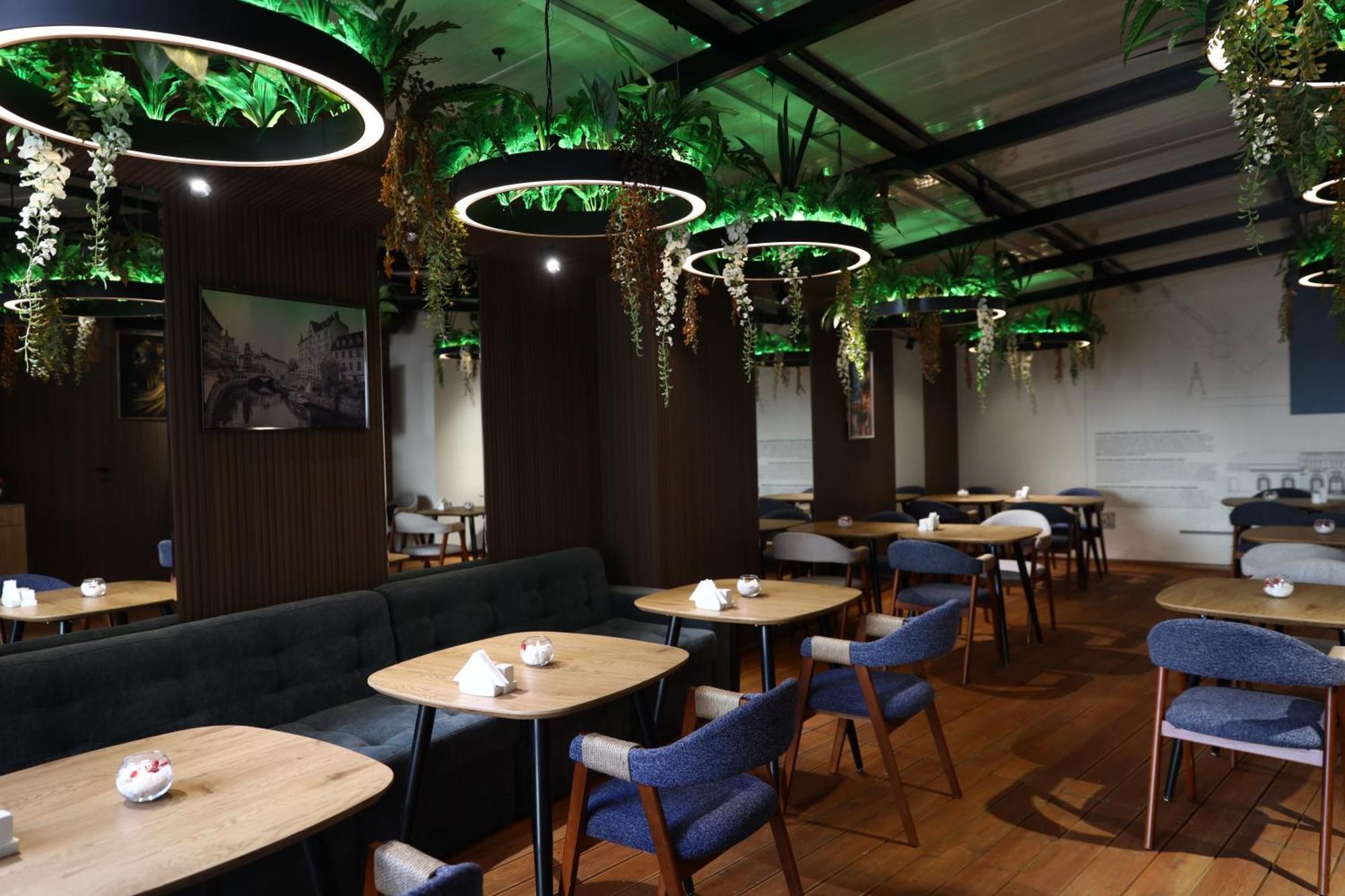 Graphica Tbilisi Hotel Eksteriør bilde